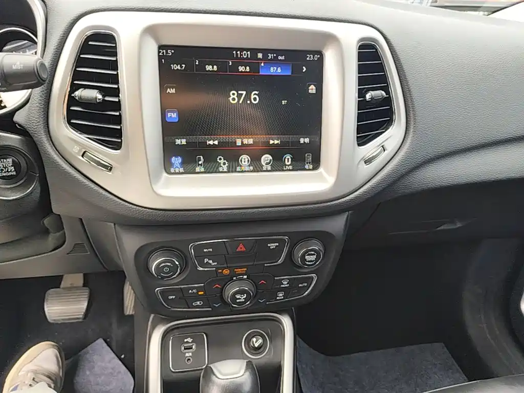 Jeep Compass — миниатюра 13