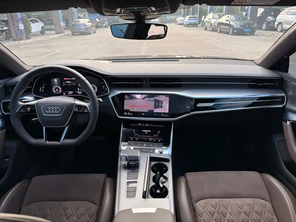 AUDI A7L