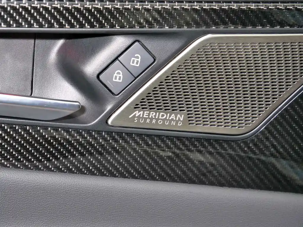 Jaguar XEL — миниатюра 13