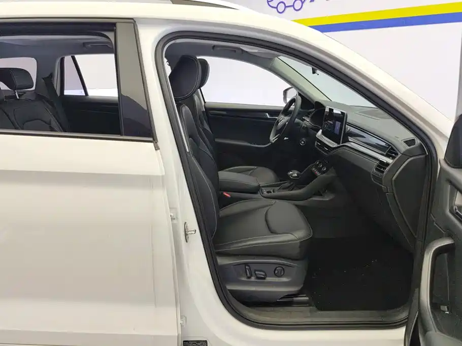 Skoda Kodiaq TSI330 5 seats 2WD Strength Edition, фото 8
