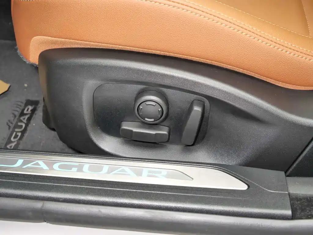 Jaguar XEL — миниатюра 12