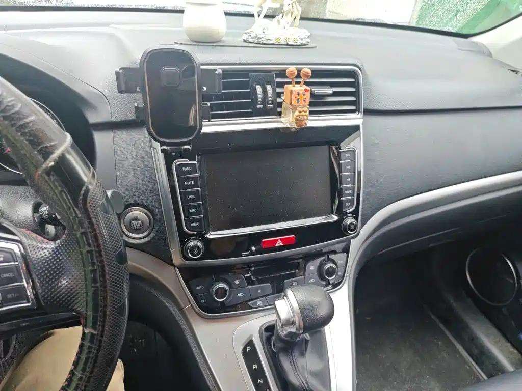 Haval M6 — миниатюра 9