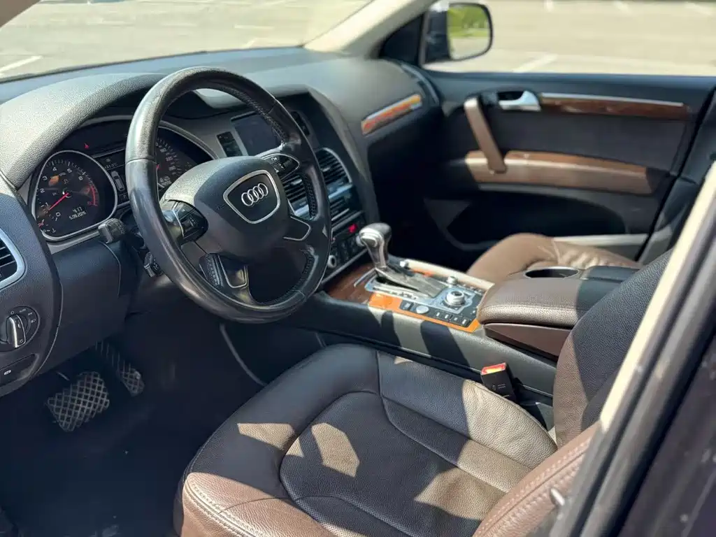 Audi Q7 — миниатюра 4