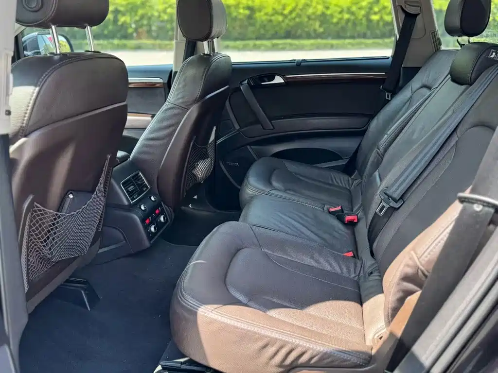 Audi Q7 — миниатюра 6