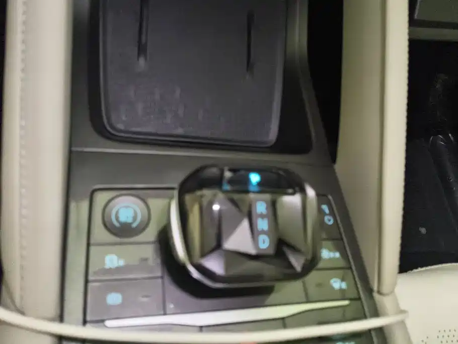 BYD Yuan UP — миниатюра 16