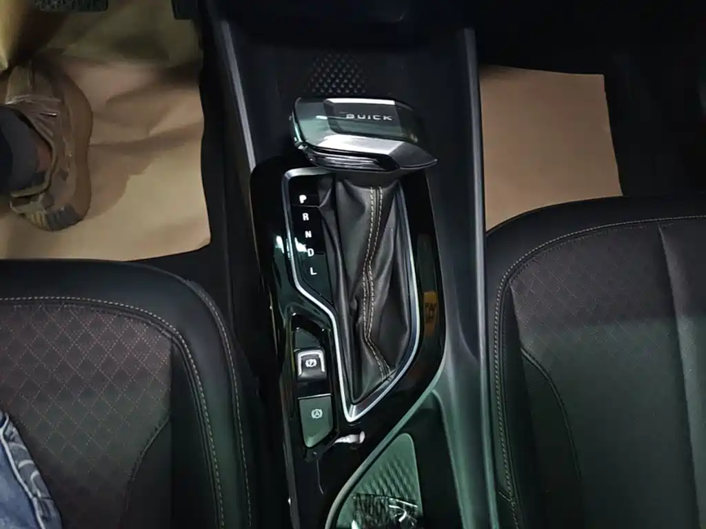Buick Verano — миниатюра 14