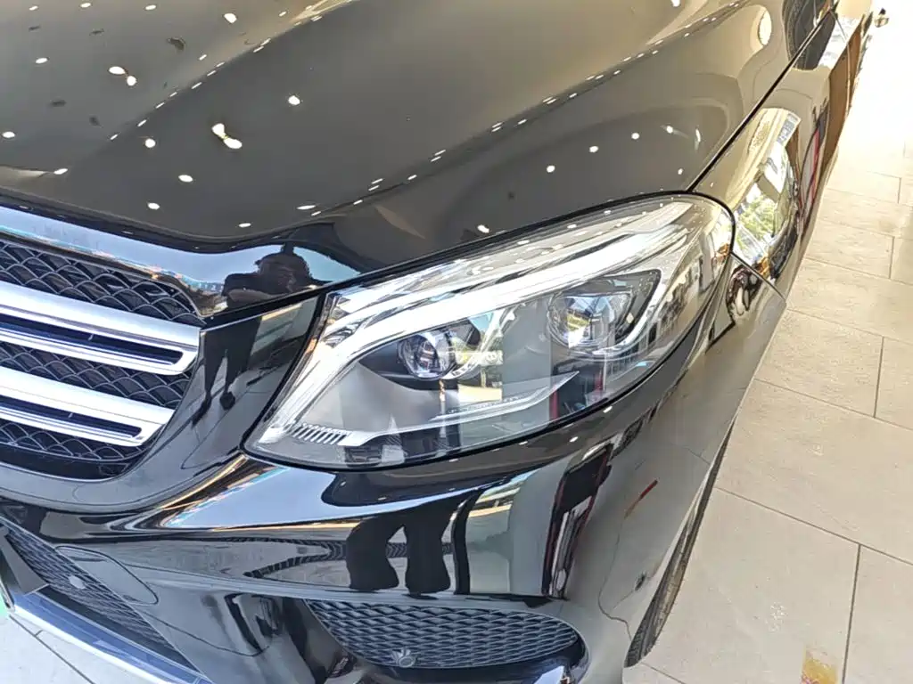 Mercedes-Benz GLE (Import) — миниатюра 24