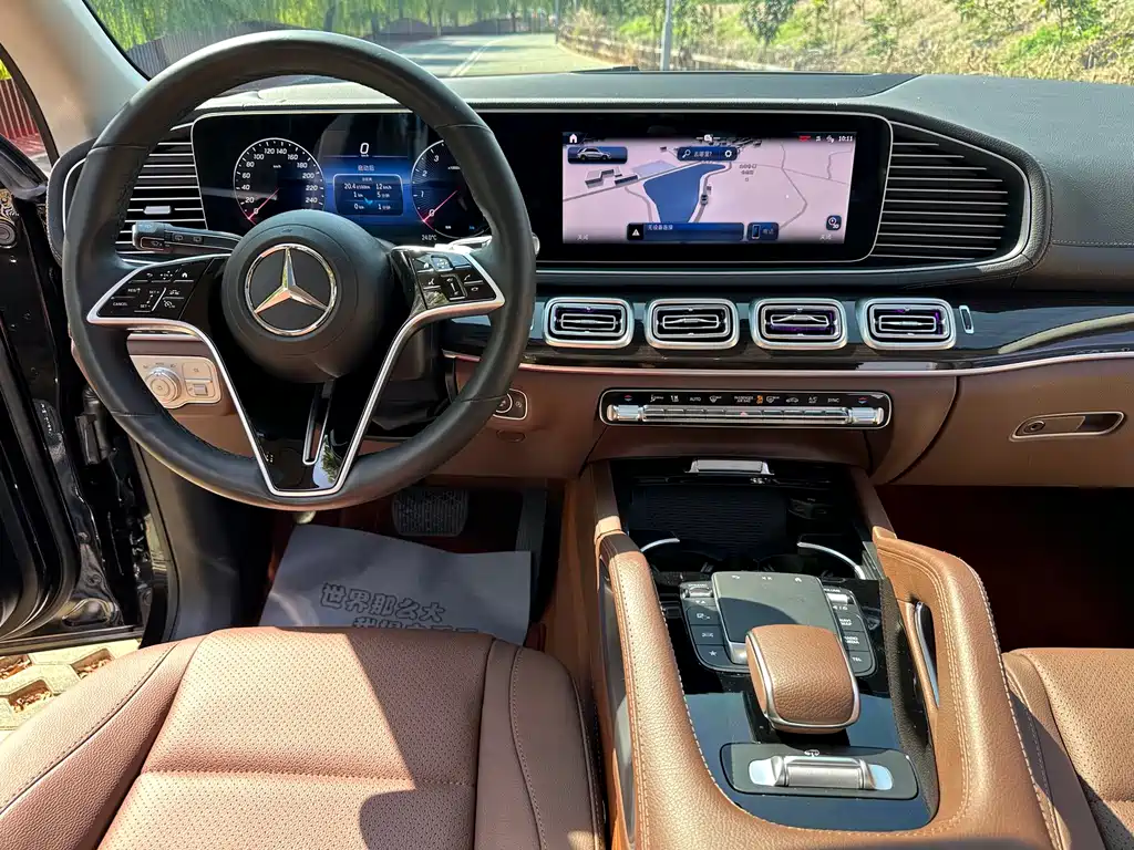 Mercedes-Benz GLE (Import) — миниатюра 12