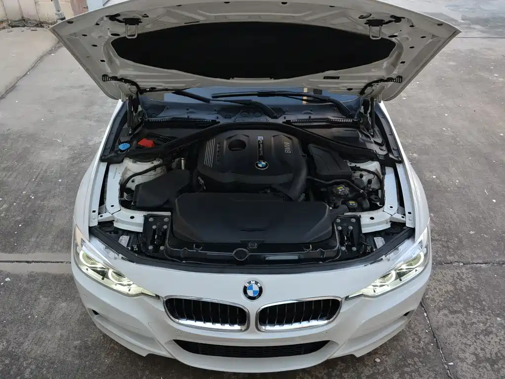 BMW 3 Series — миниатюра 17