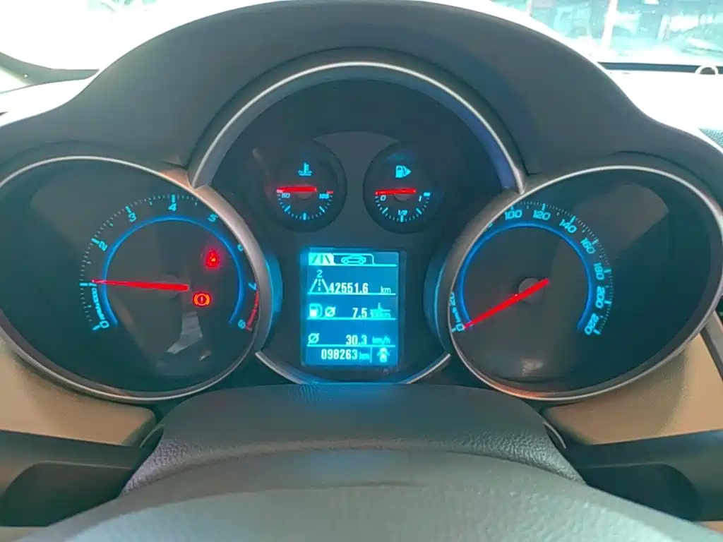 Chevrolet Cruze — миниатюра 12