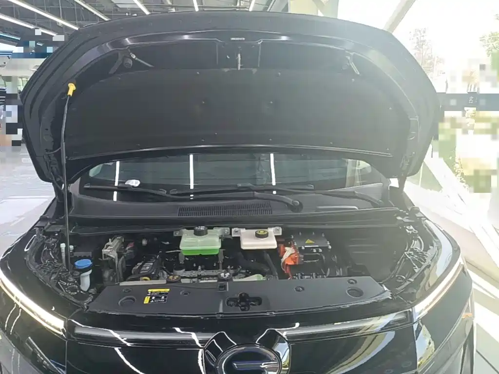 GAC Motor Trumpchi E8 PHEV — миниатюра 20