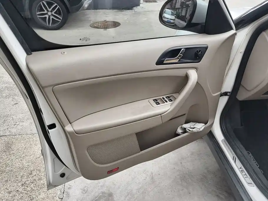 Skoda Yeti — миниатюра 7