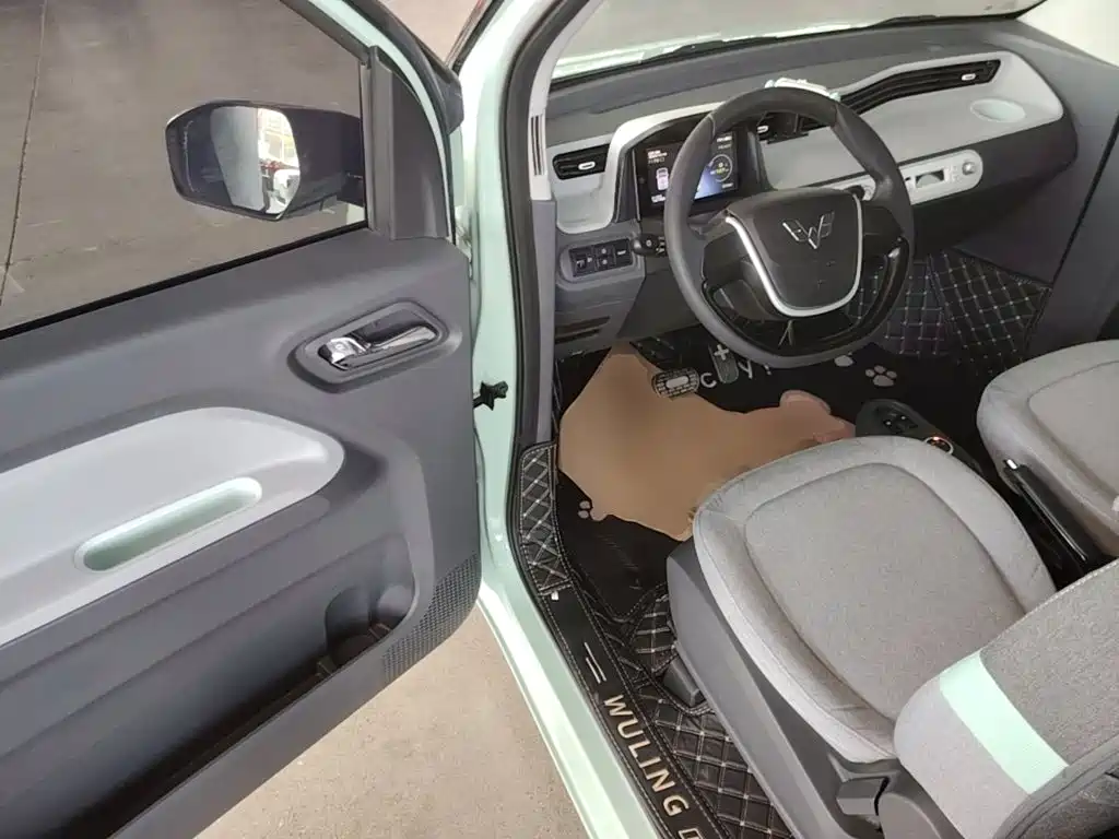 Wuling MINIEV — миниатюра 15
