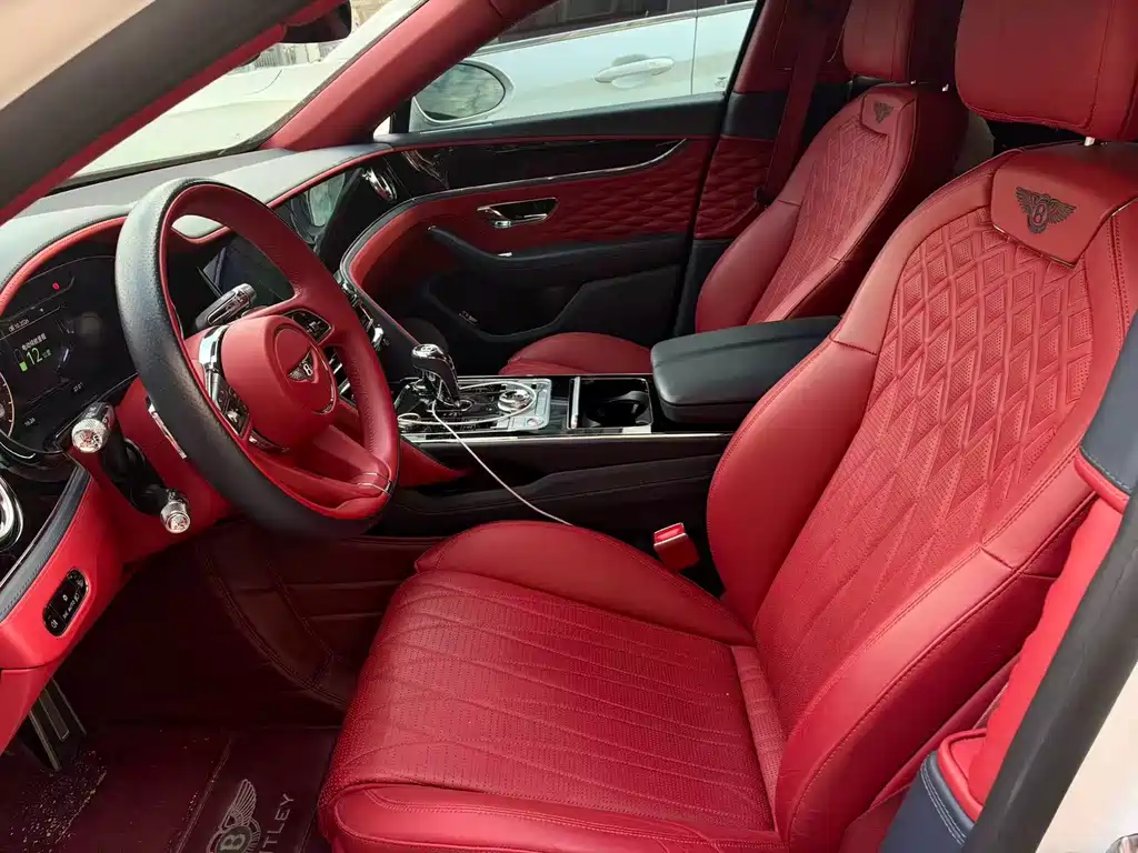 Bentley Flying Spur PHEV — миниатюра 5