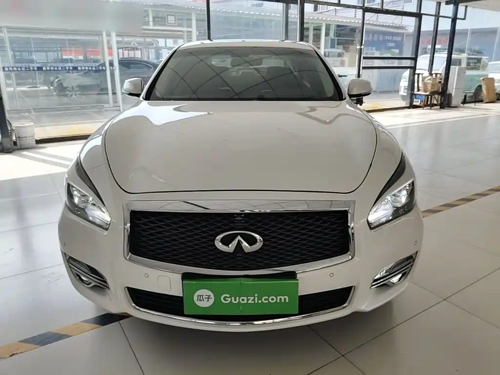 Infiniti Q70 — миниатюра 3