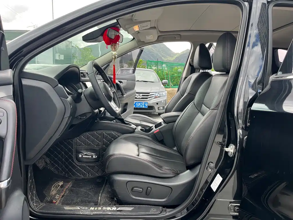 Nissan Qashqai — миниатюра 13