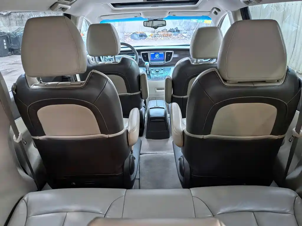Buick GL8 — миниатюра 17