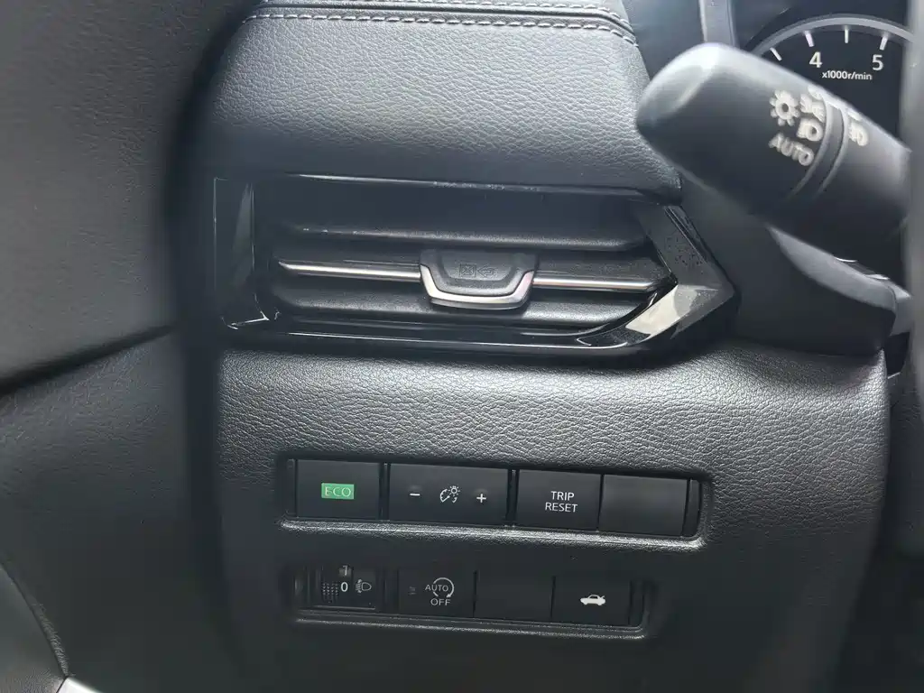 Nissan Sylphy — миниатюра 24