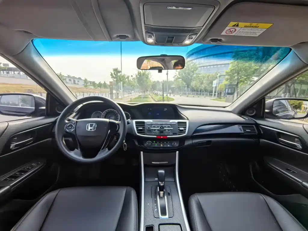 Honda Accord — миниатюра 5