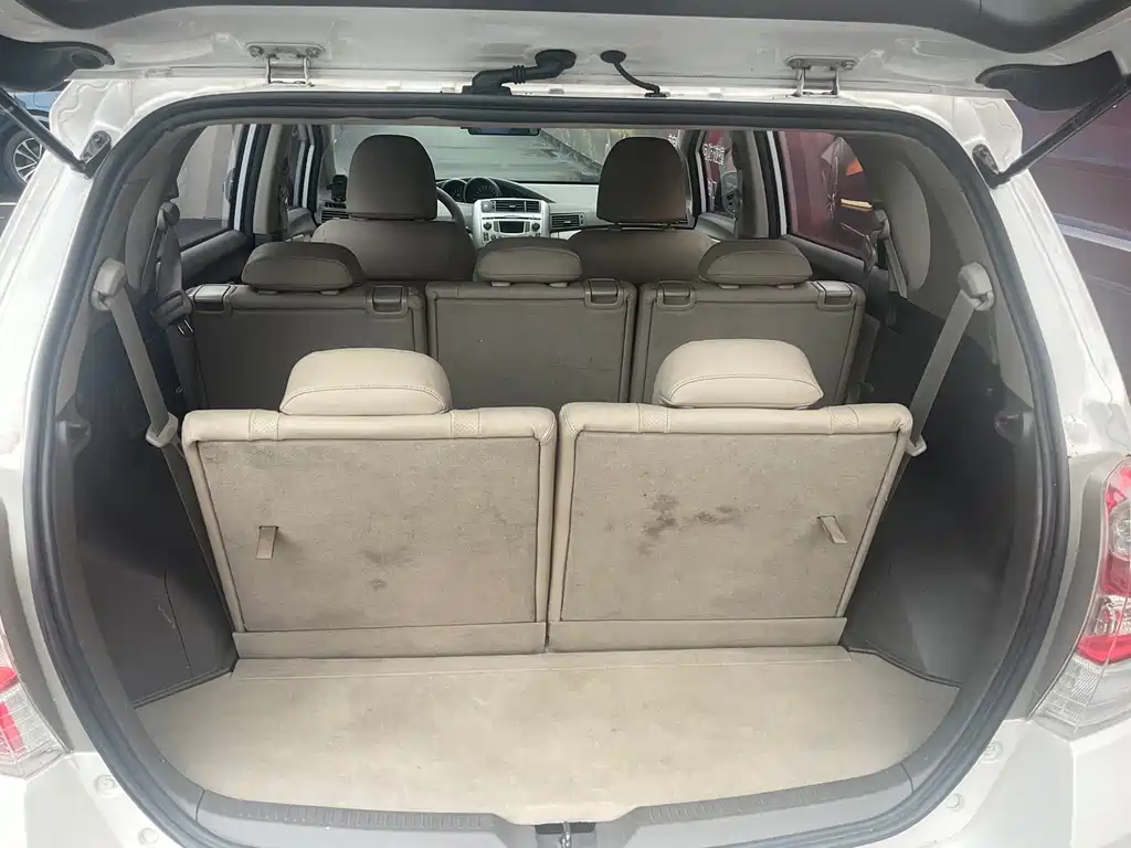 Toyota Verso — миниатюра 14