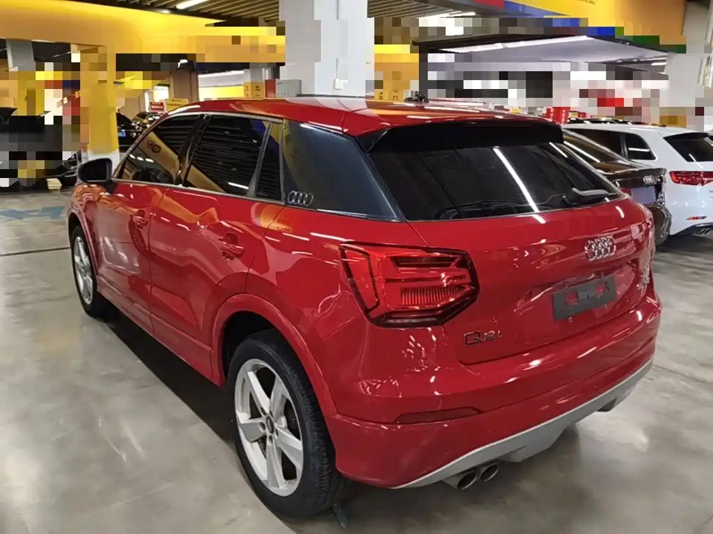 Audi Q2L — миниатюра 5