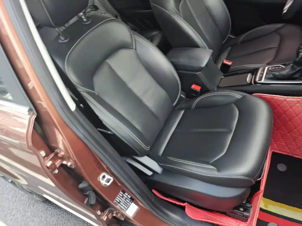 Roewe RX3 — миниатюра 25