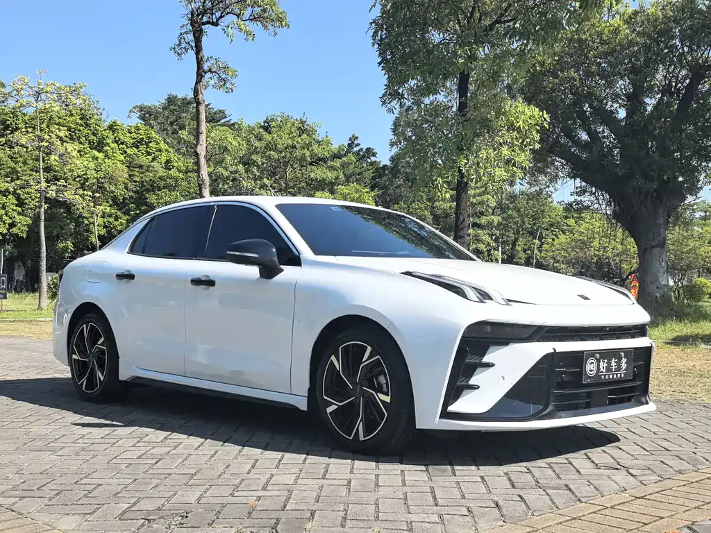 Lynk & Co 03 — миниатюра 3