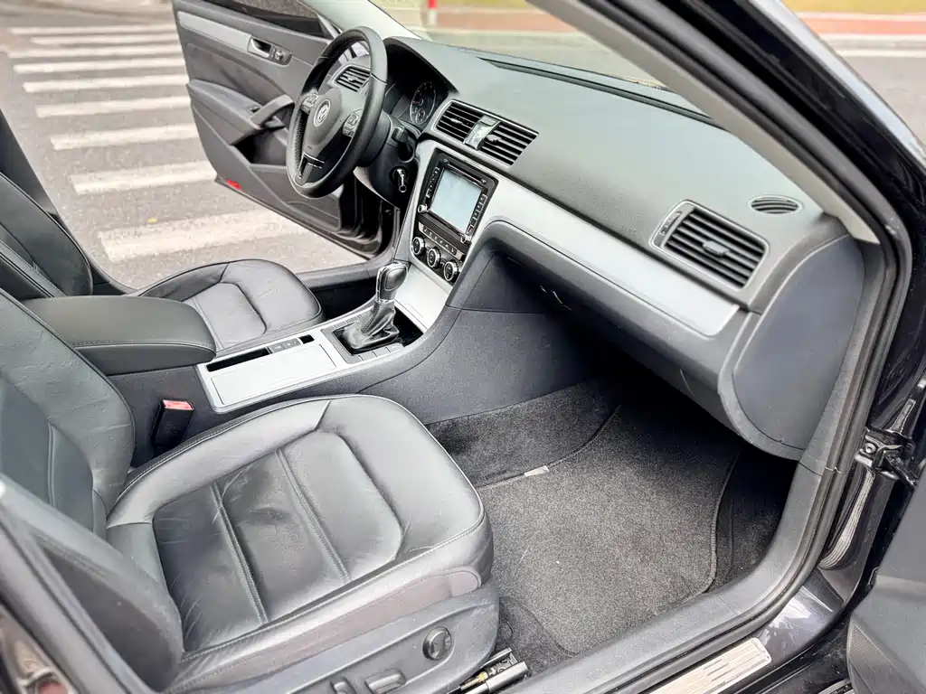 Volkswagen Passat — миниатюра 10