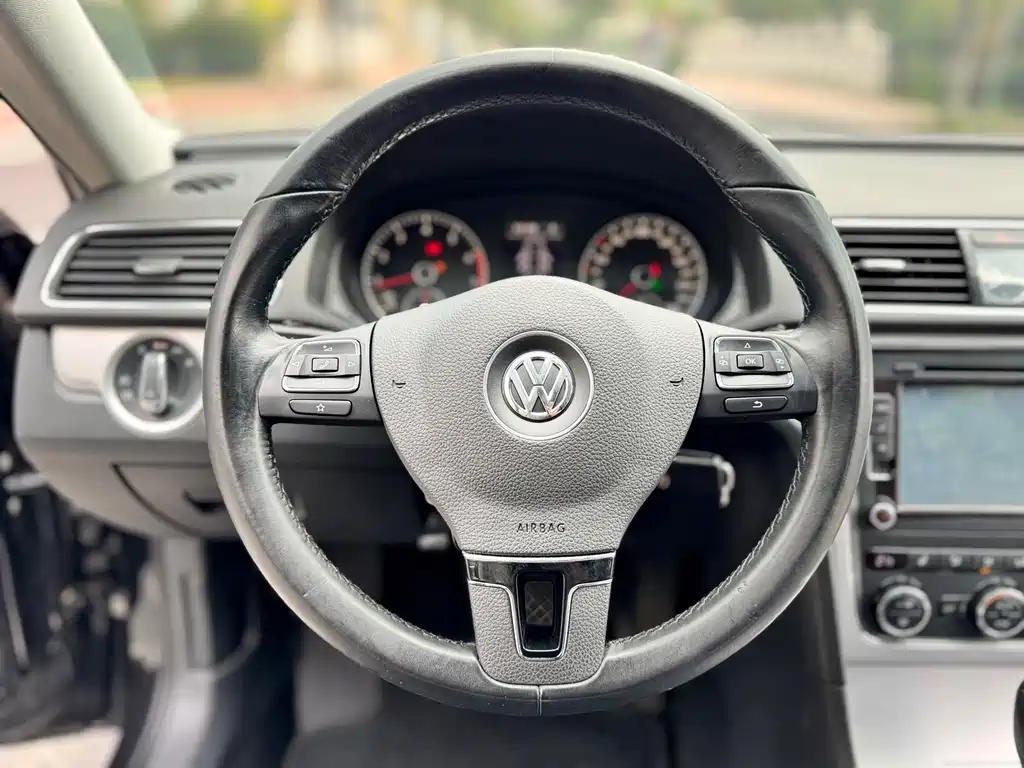Volkswagen Passat — миниатюра 13