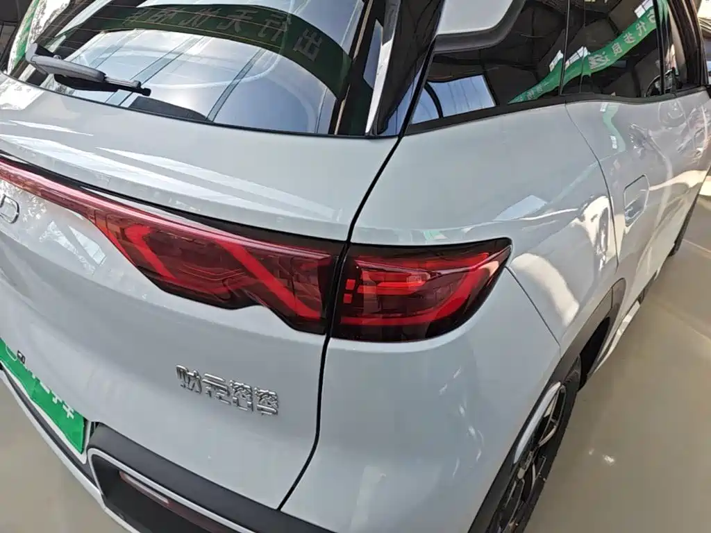 BYD Yuan UP — миниатюра 8