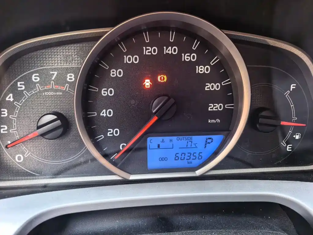 Toyota RAV4 — миниатюра 7