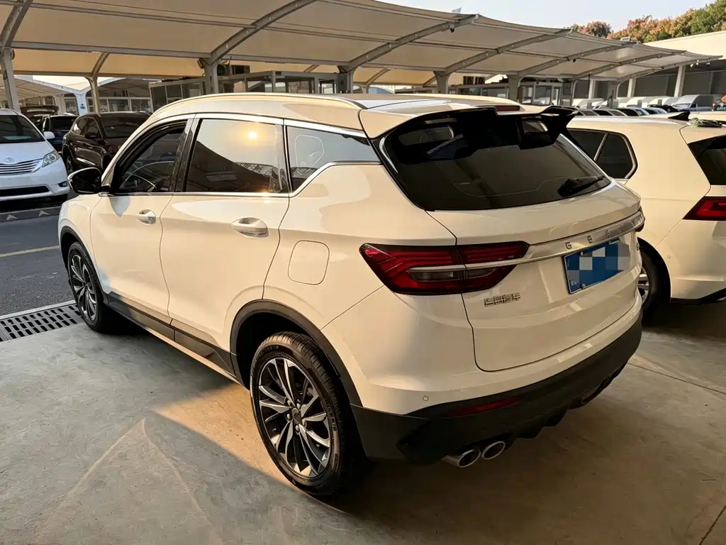Geely Binyue — миниатюра 12