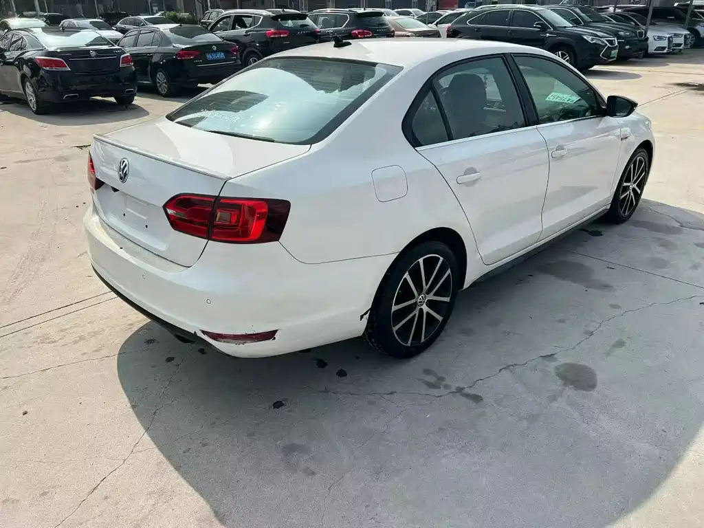 Volkswagen Sagitar — миниатюра 7