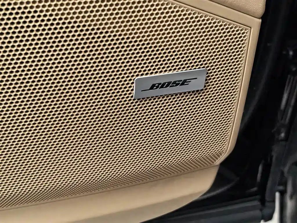 Porsche Cayenne — миниатюра 28