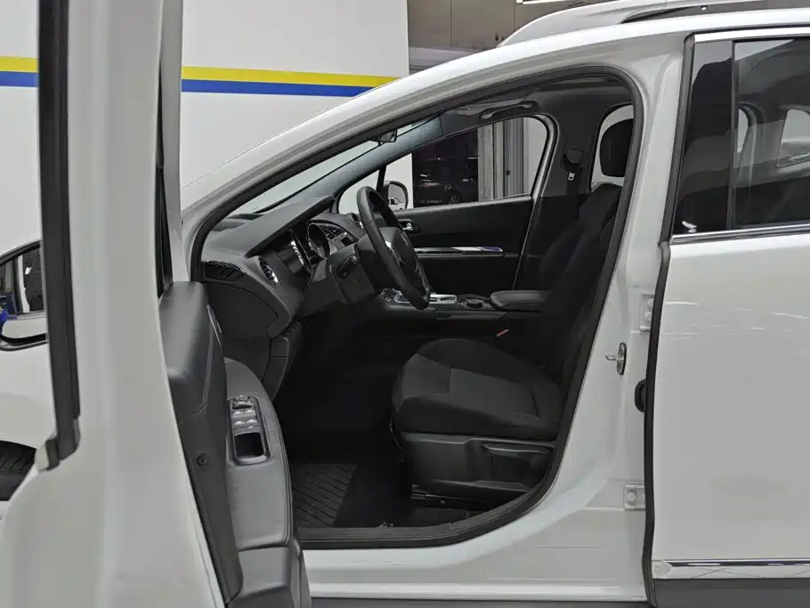 Peugeot 3008 — миниатюра 9