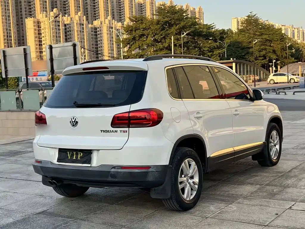 Volkswagen Tiguan — миниатюра 7