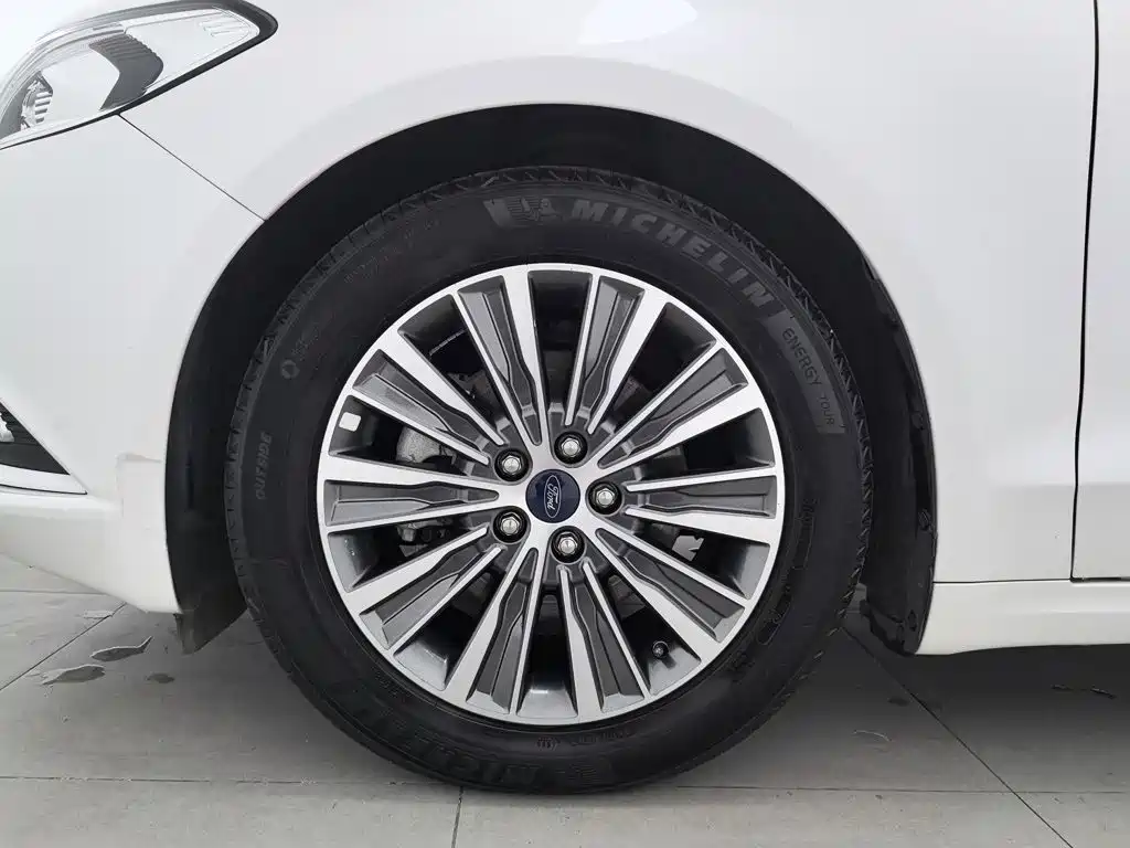Ford Mondeo — миниатюра 17