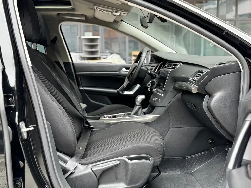 Peugeot 408 — миниатюра 13