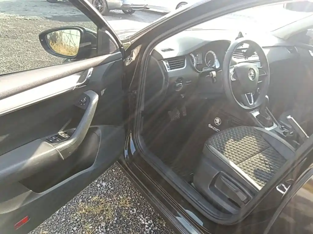 Skoda Octavia — миниатюра 16