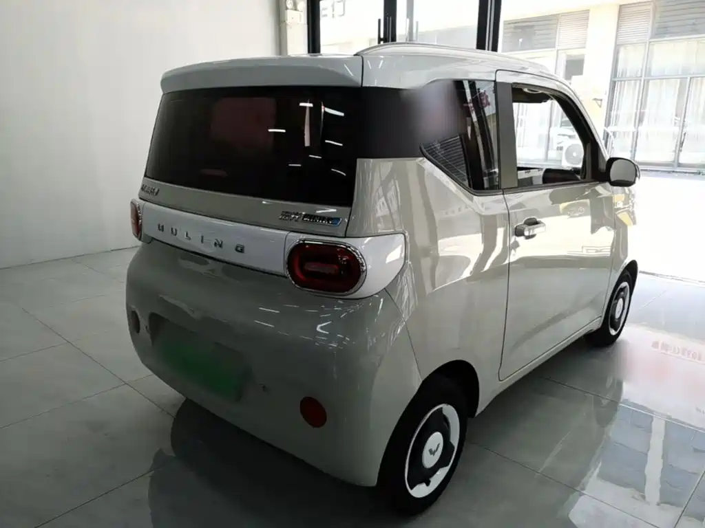 Wuling MINIEV — миниатюра 7