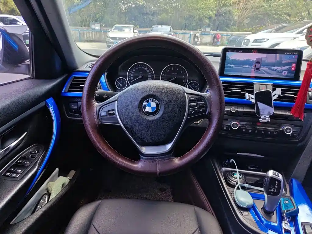 BMW 3 Series — миниатюра 3