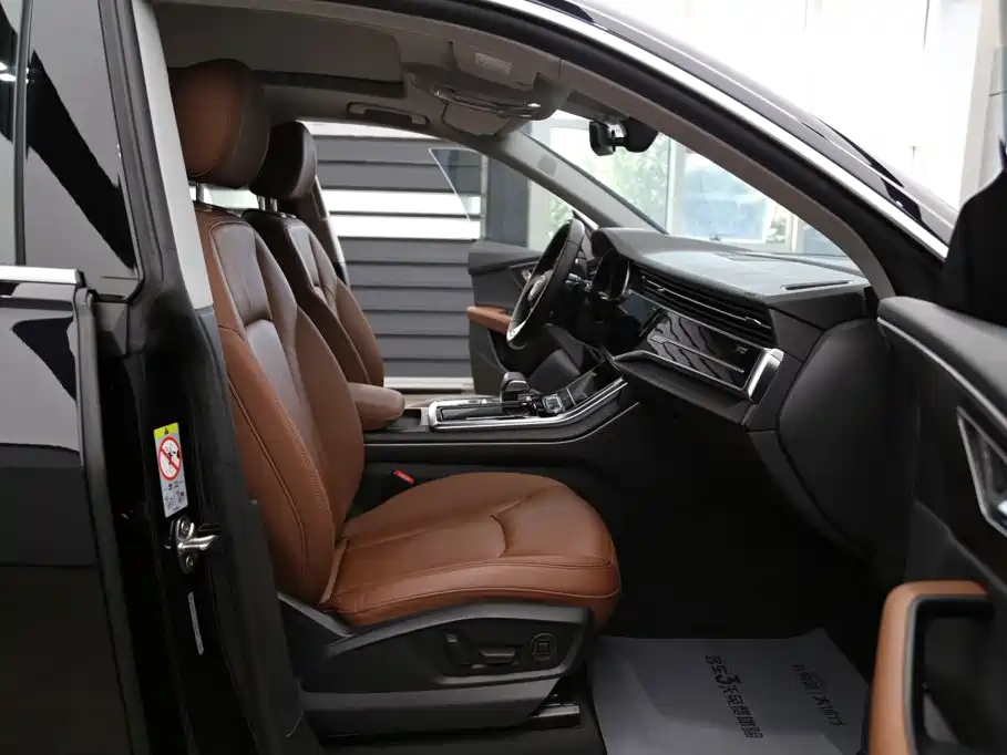 Audi Q8 — миниатюра 23