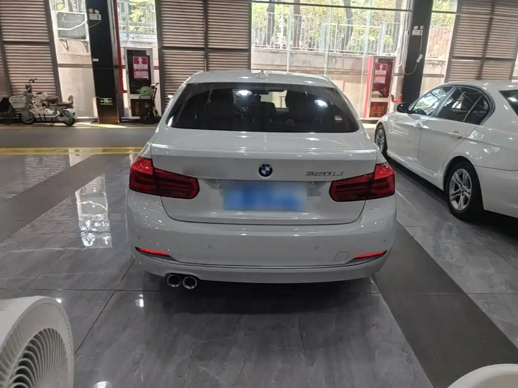 BMW 3 Series — миниатюра 6