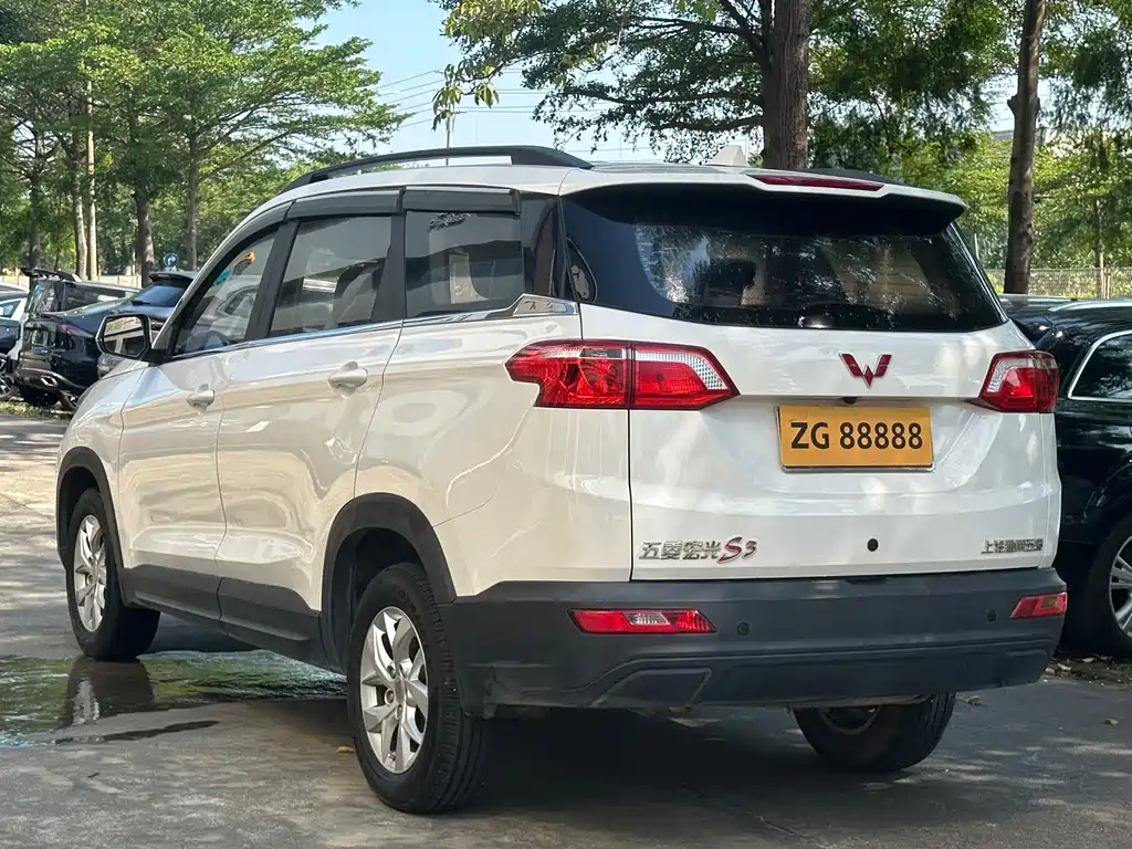 Wuling Hongguang S3 — миниатюра 4