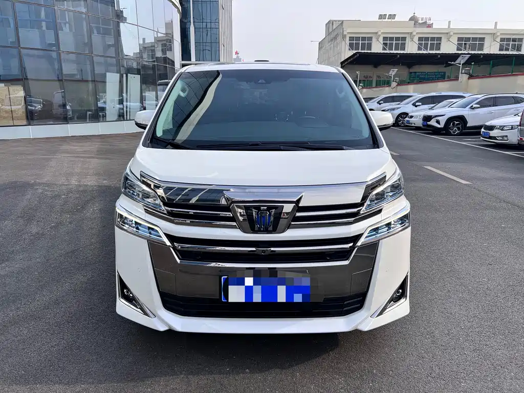 Toyota Vellfire 2022