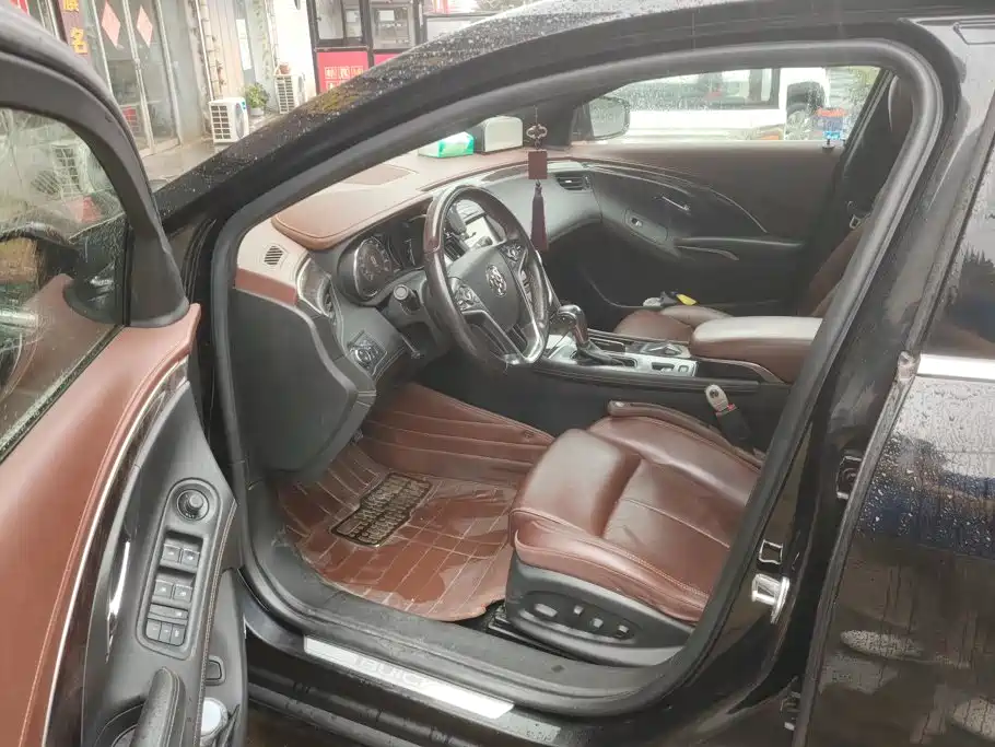 Buick LaCrosse — миниатюра 9