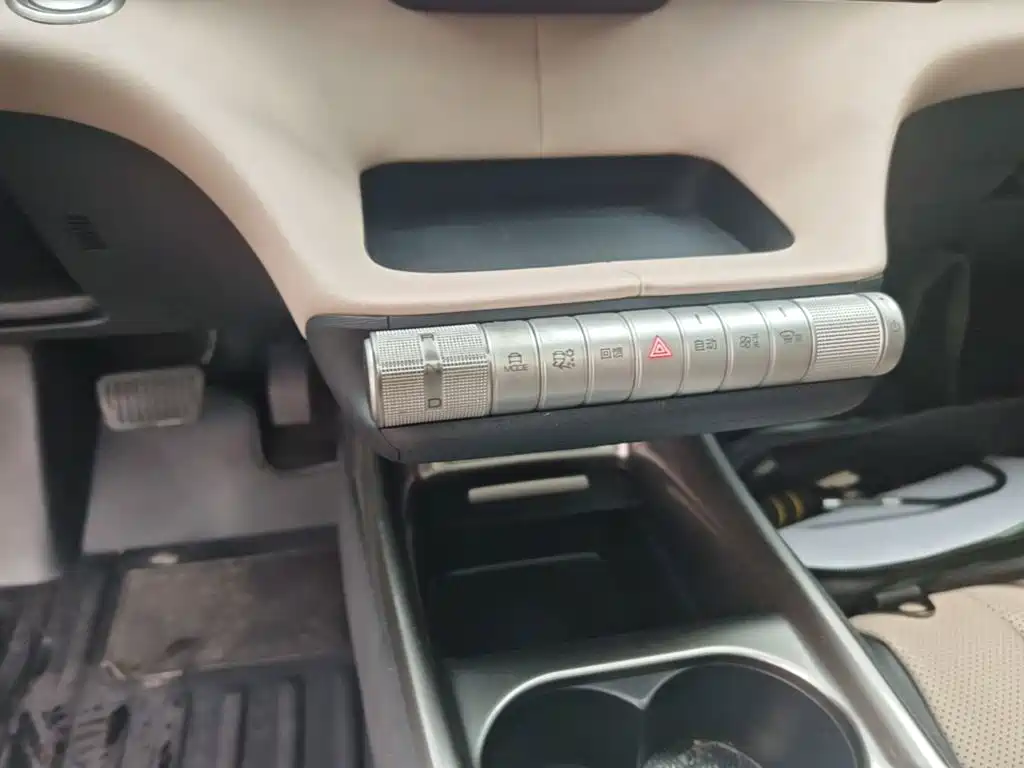 BYD Dolphin — миниатюра 14