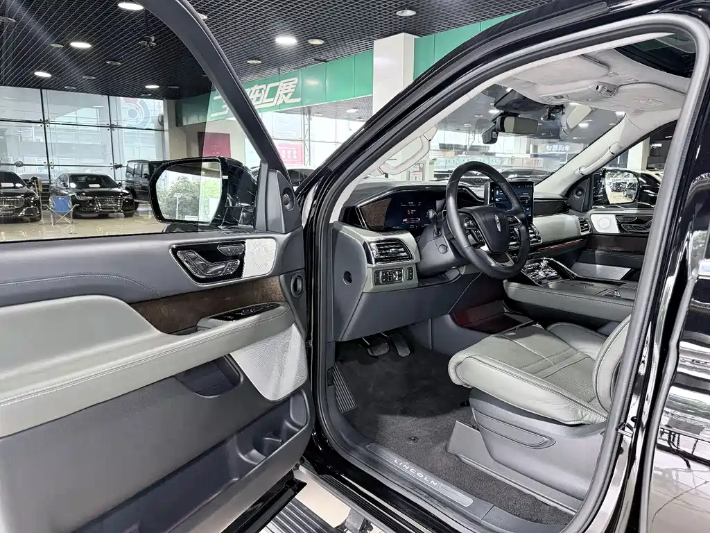 Lincoln Navigator 2022 3.5T