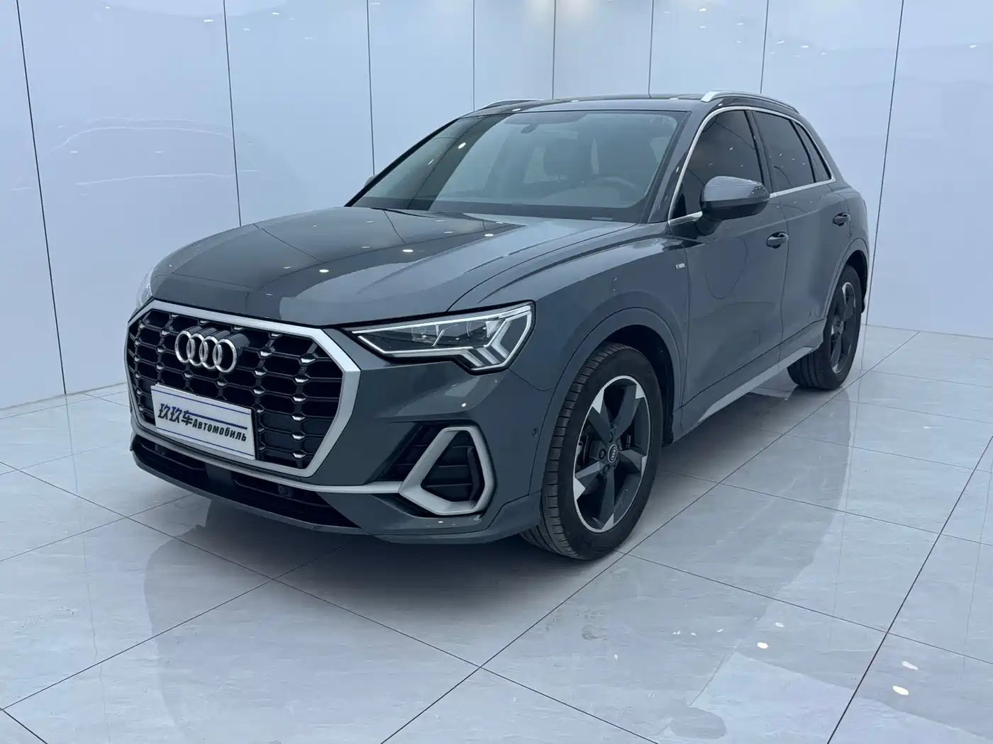 奥迪Q3 2022款 35 TFSI 时尚动感型 2022