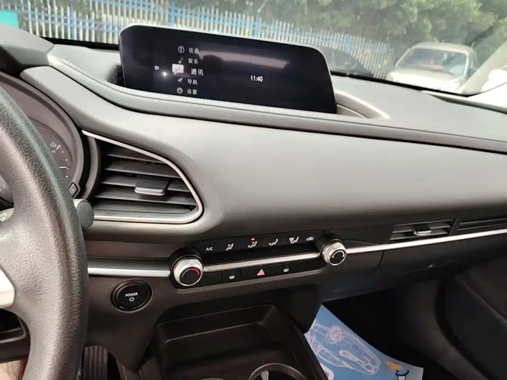 Mazda CX-30 EV — миниатюра 13